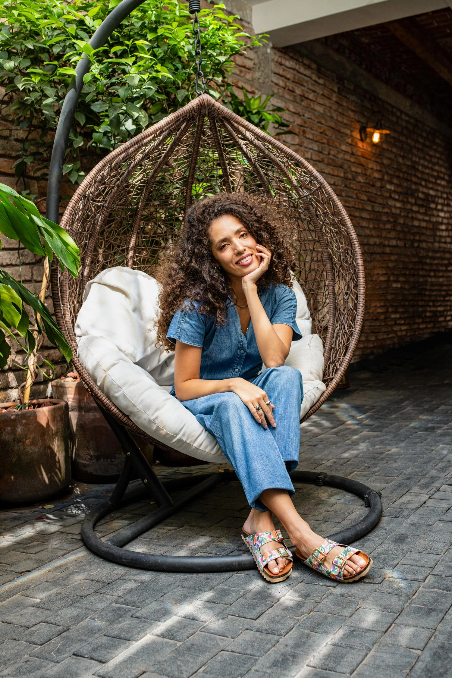 Abacaxi Buckle Sandal Ankle Support