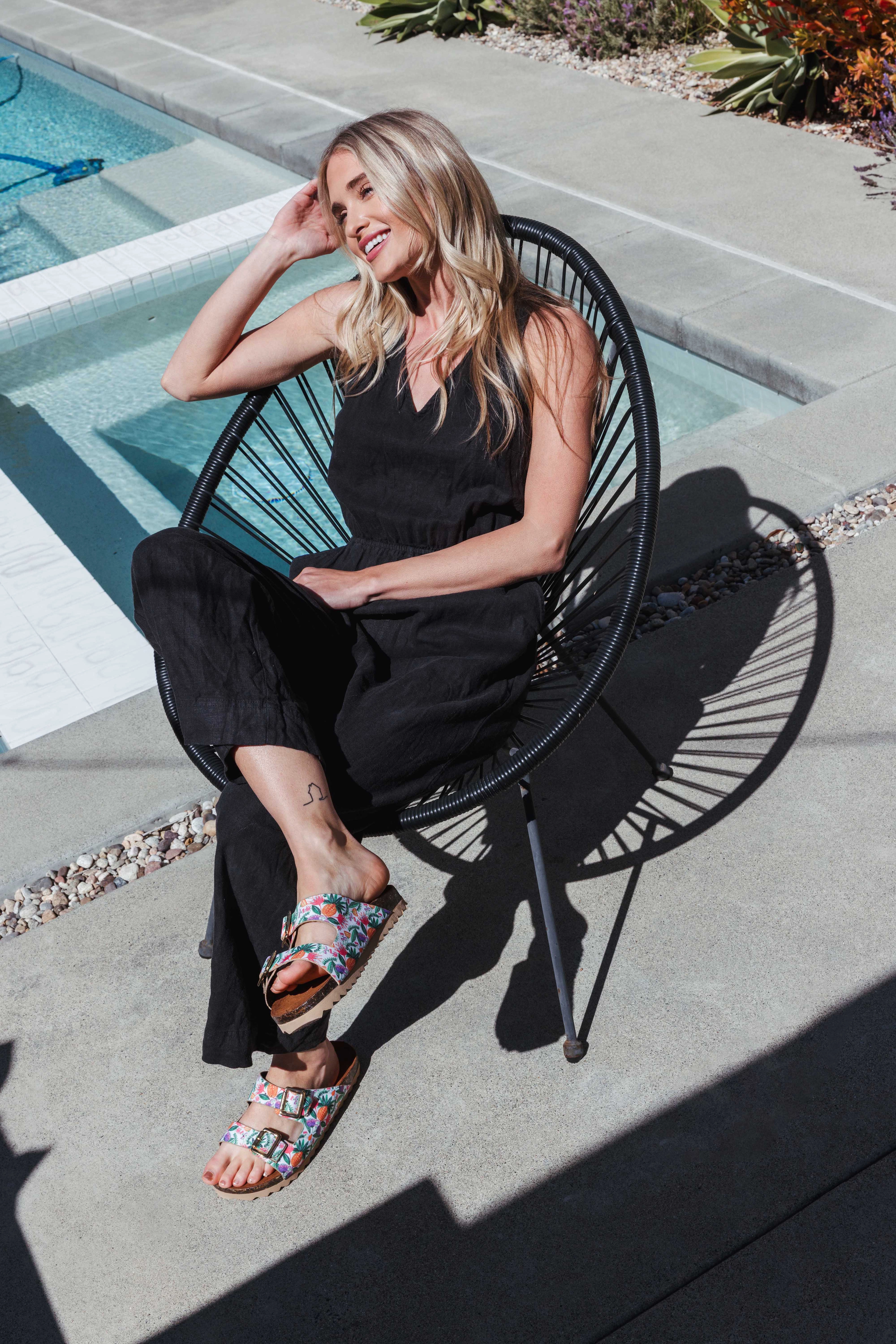 Abacaxi Buckle Sandal World Walk Chic Cool