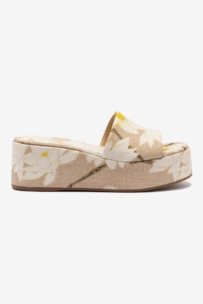 Cold Tone Alex Flatform Mule In Beige Printed Raffia