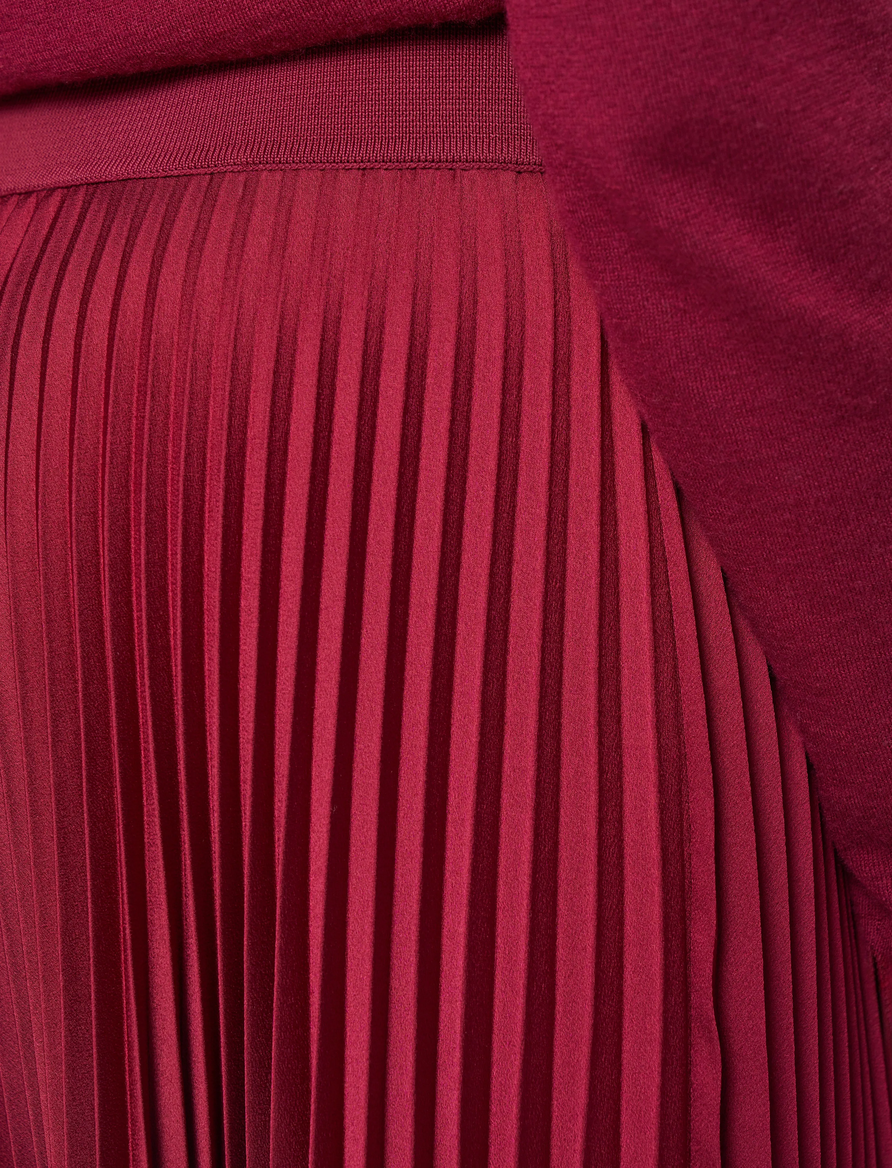 Ade Knit Weave Pliss Skirt Winter Wardrobe