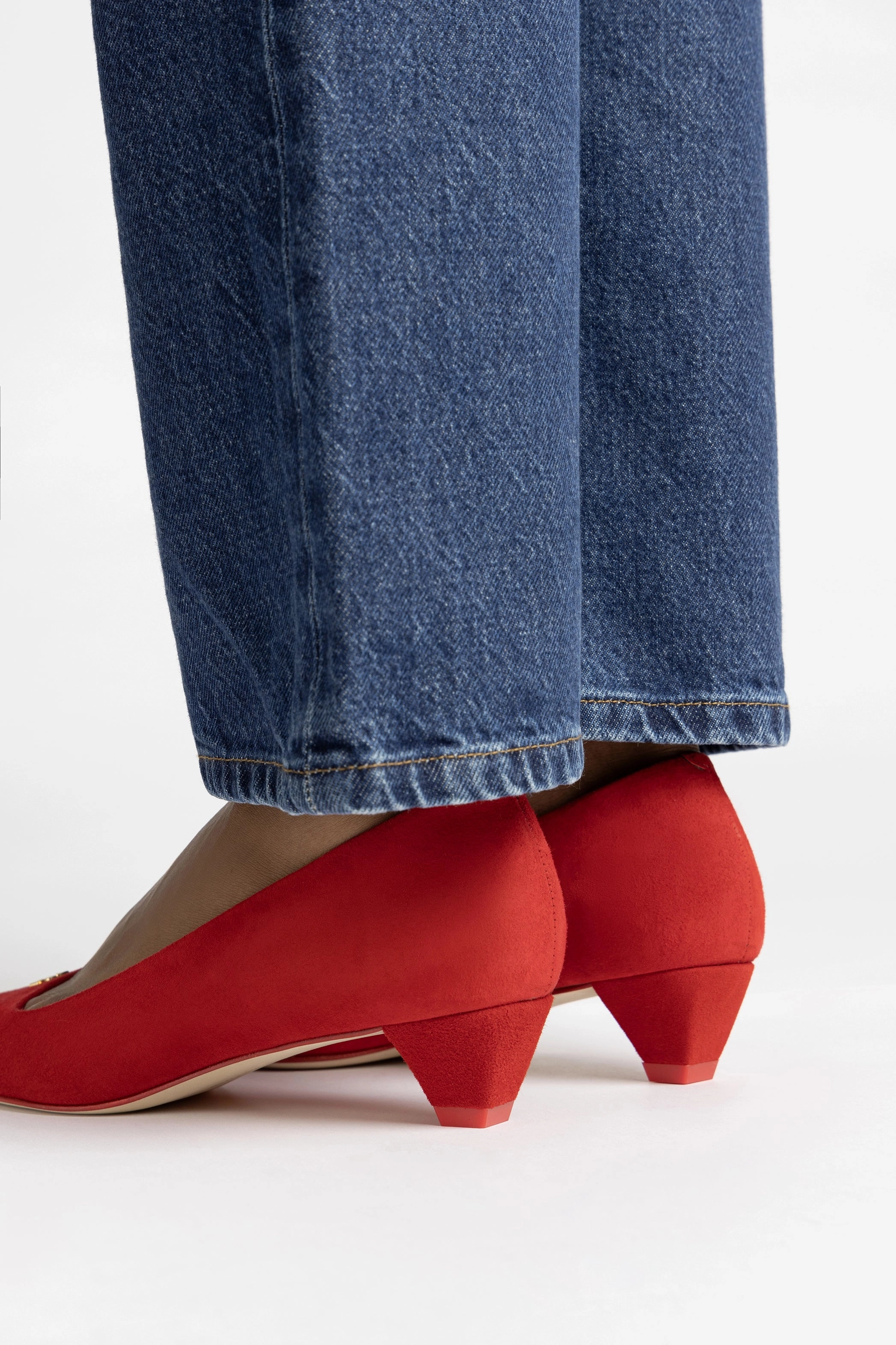 Ruth Pump In Scarlet Suede Comfortable Insole