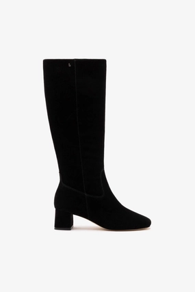 Breathable City Adventure Edie Boot In Black Suede