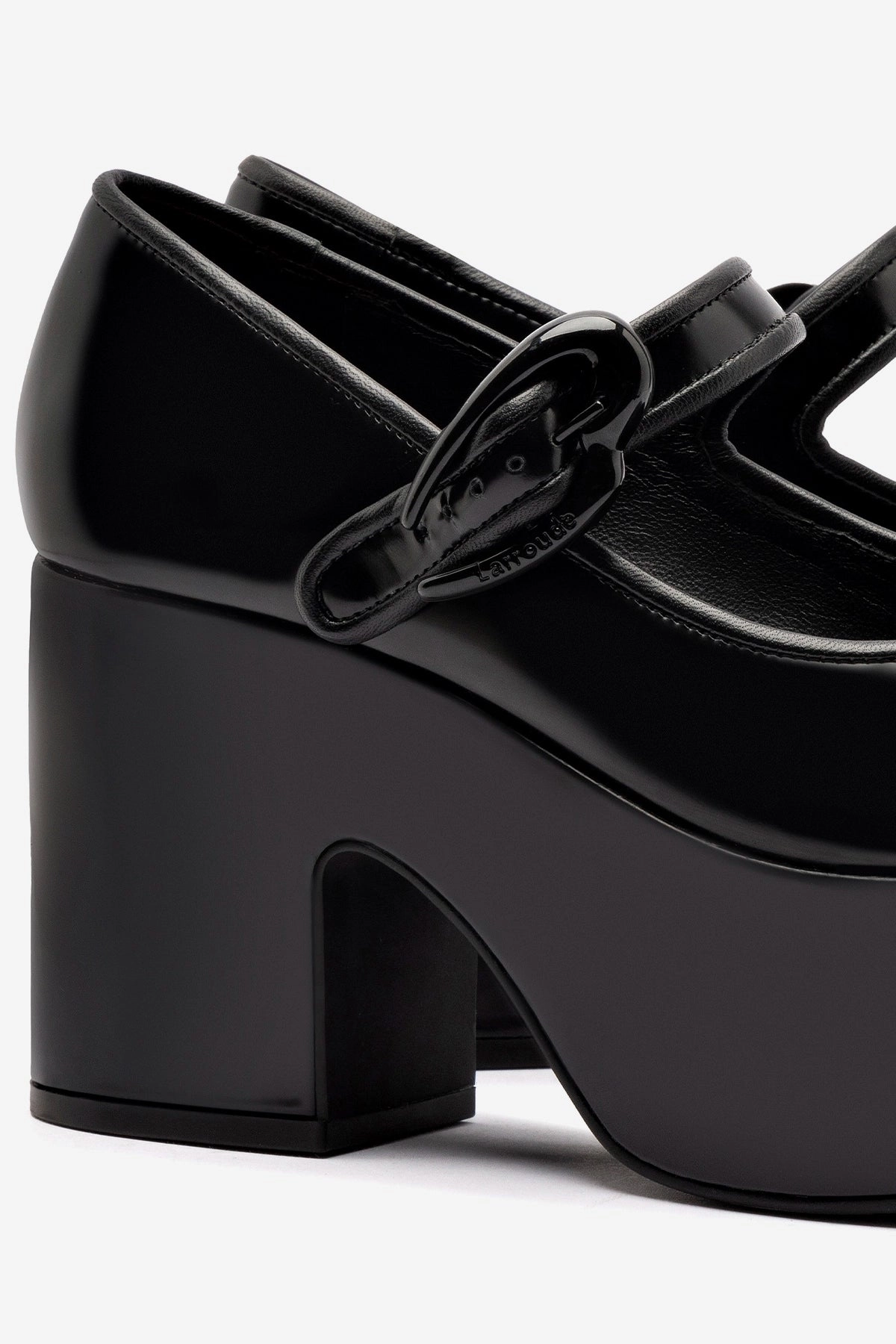 Summer Heat Narrow Fit Verona Flatform In Black Box Leather