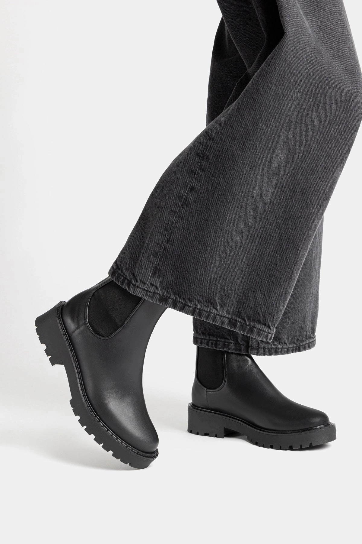 King Walk Sancha Boot In Black Leather