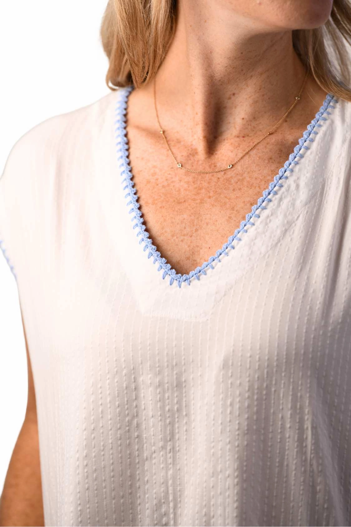 Influencer-Approved Flexible Mood Azure Dress / White