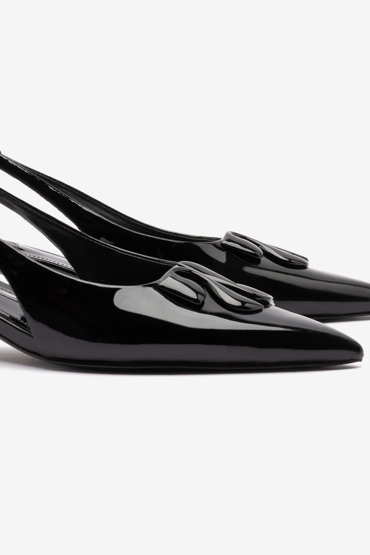 Kaitlan LL Low Pump In Black Patent Leather Orthopedic Friendly Design