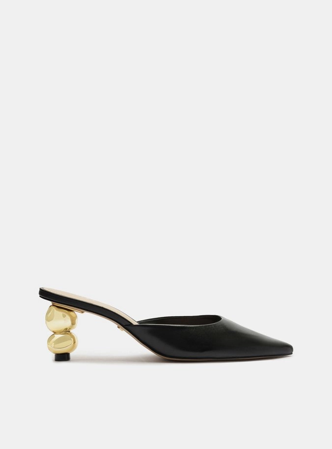 Blair Leather Mule sports Multidirectional Traction Grip