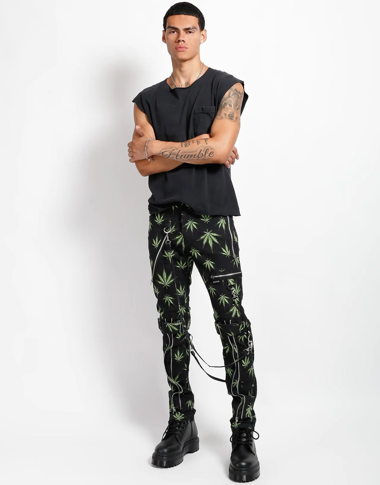 BONDAGE PANT GRASS Cozy Fit Fashionable Look