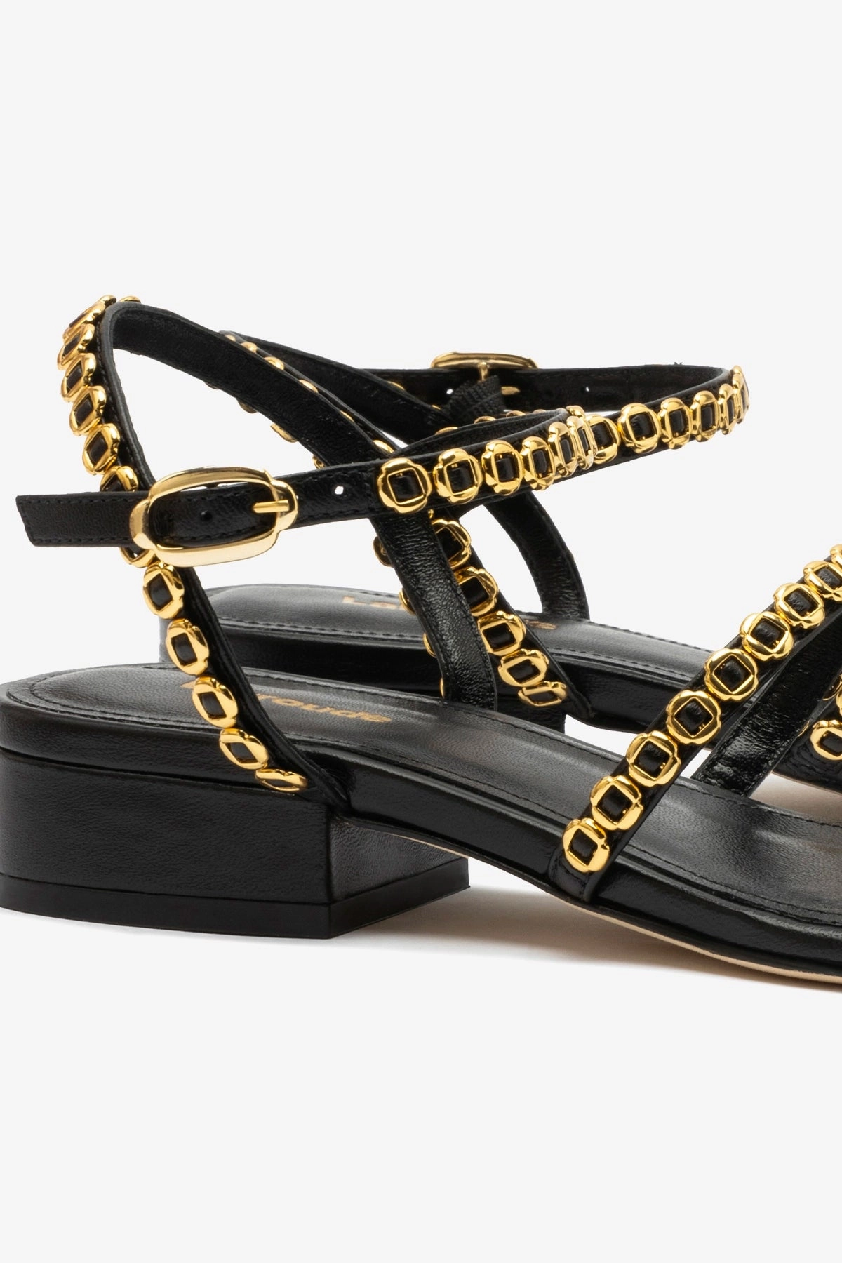 Milanina Flat Sandal In Black Leather Run Free