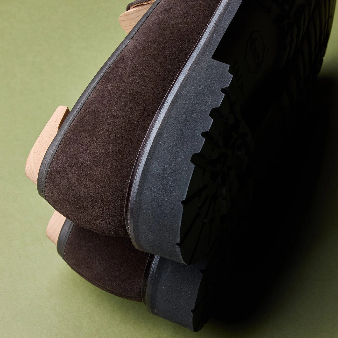 plantar fasciitis support Easy To Clean Boston 2 Dark Oak Suede