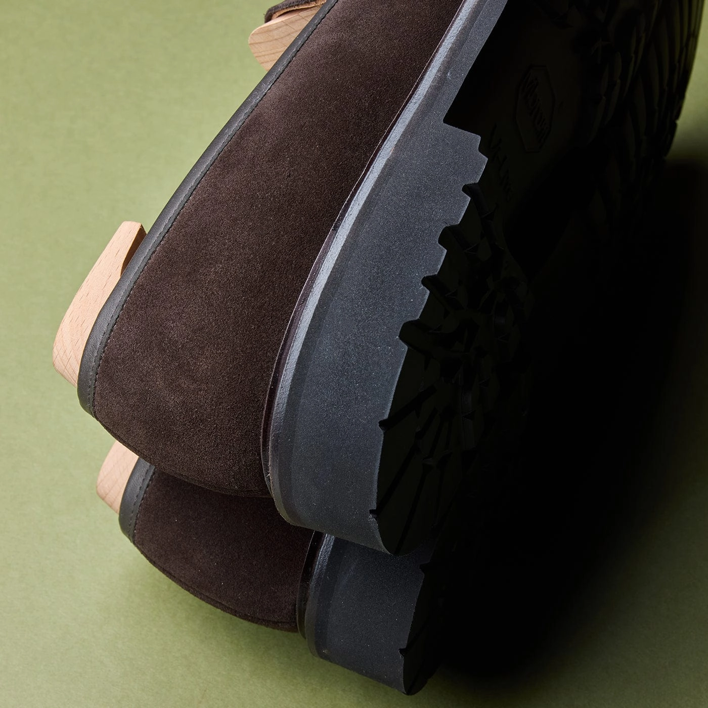 Grip Smooth Slip-On Ease Boston 2 Dark Oak Suede