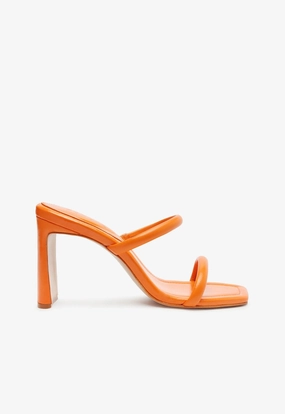 Angel Glow Matte Base Ully Tab Sandal