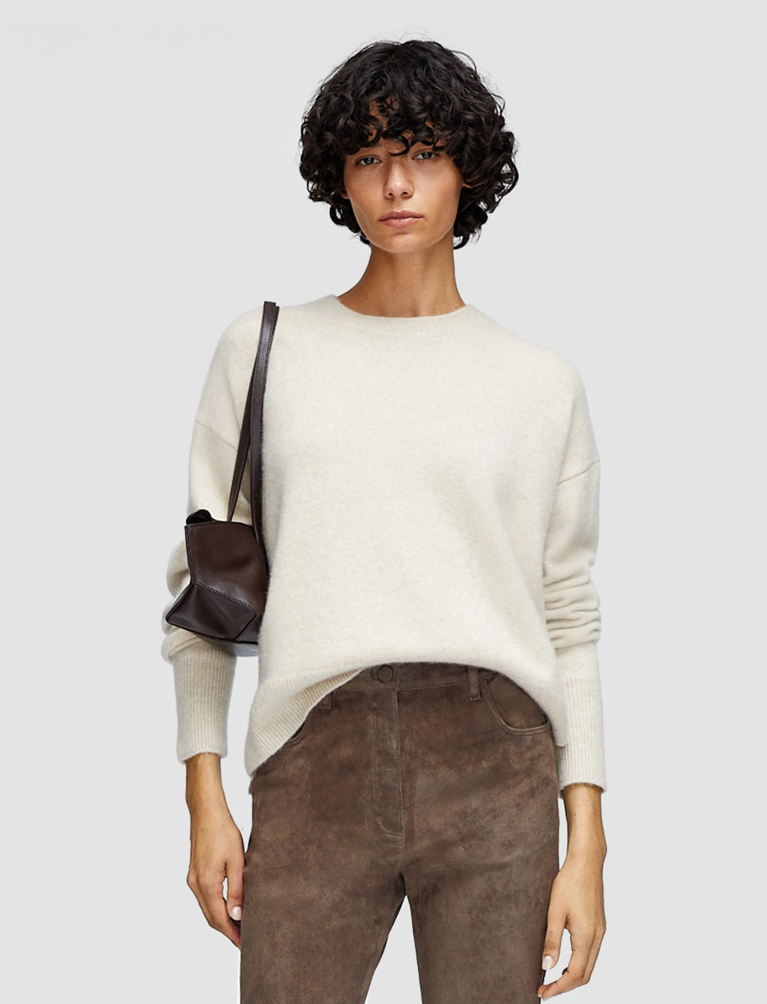 Brushed Cashmere Round Neck Jumper No-Fuss Look MicrofiberBlend Texture