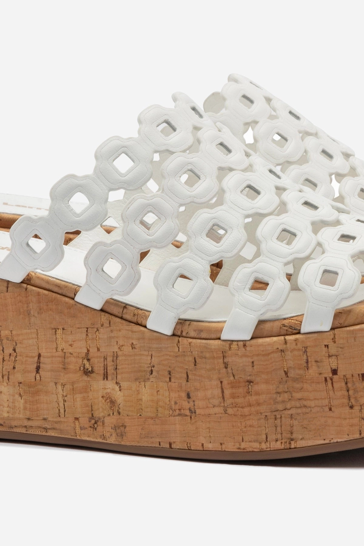 mud proof Court Fast Charli Mule In White Leather