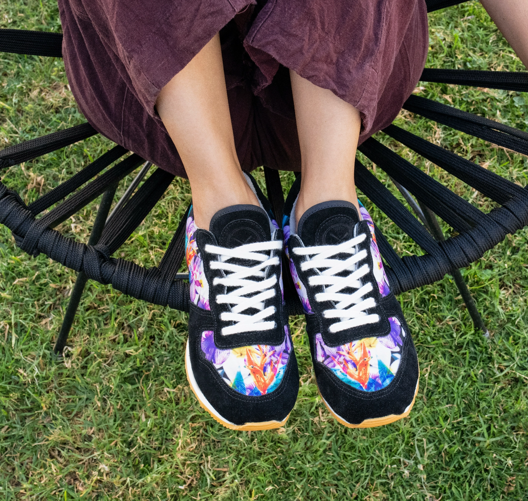 Caladium Jogger Weekend Walk