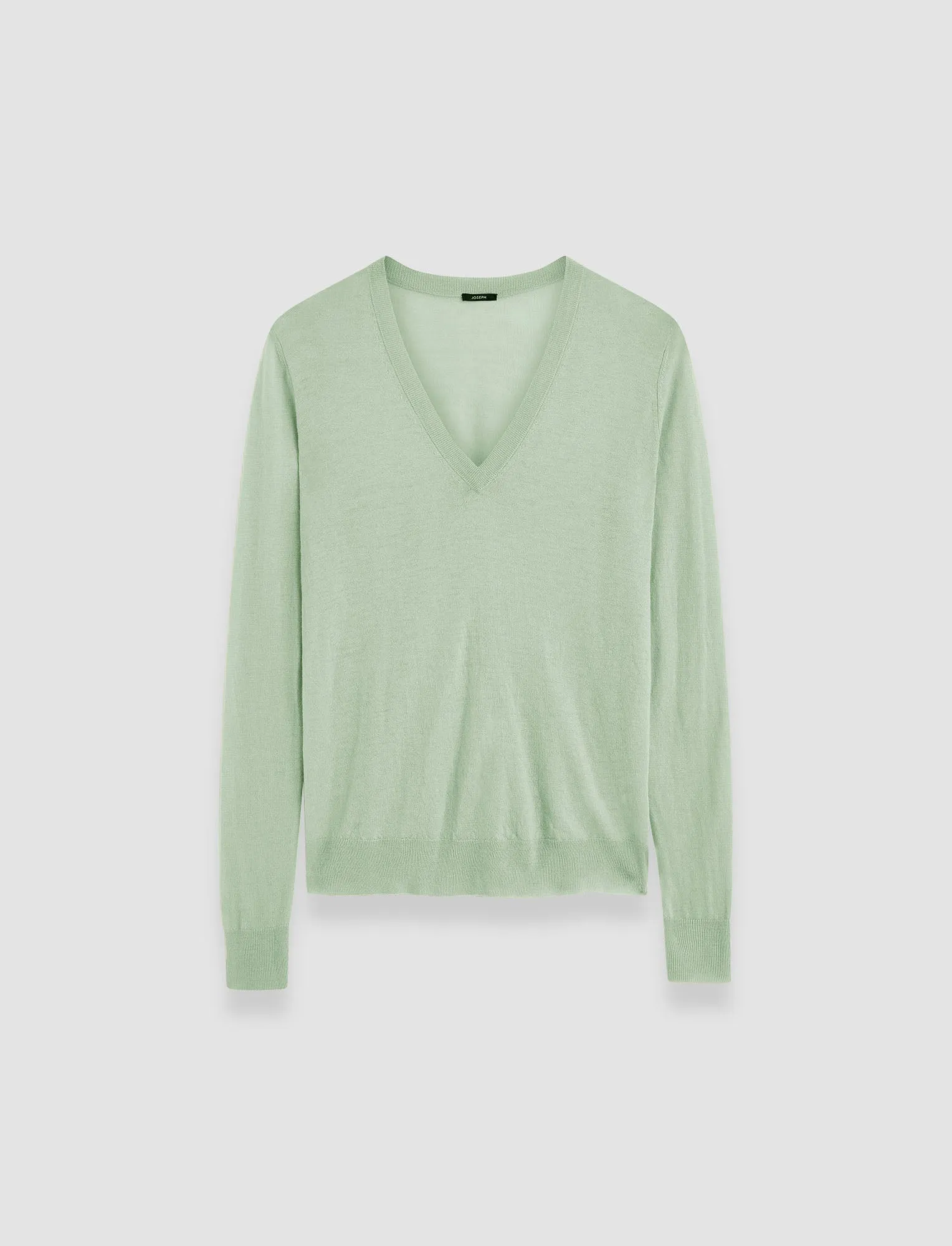 Cashair V Neck Jumper Quiet Tone Subtle Detail