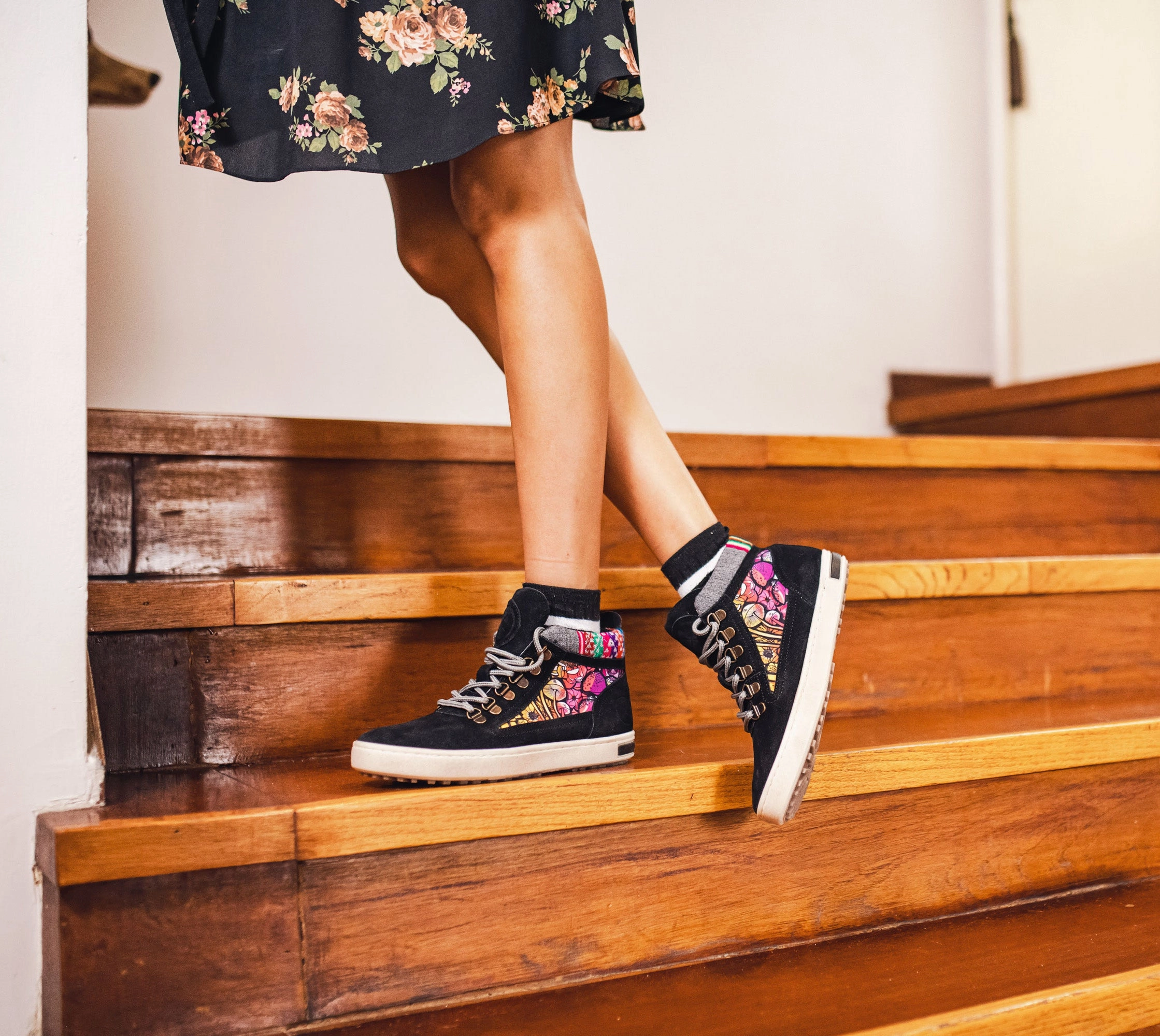 Resilient Sole Outdoor Function Chanterelle Camping Boot