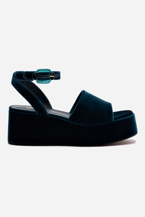 Charli Flatform Sandal In Deepsea Velvet All Day Beach Walk