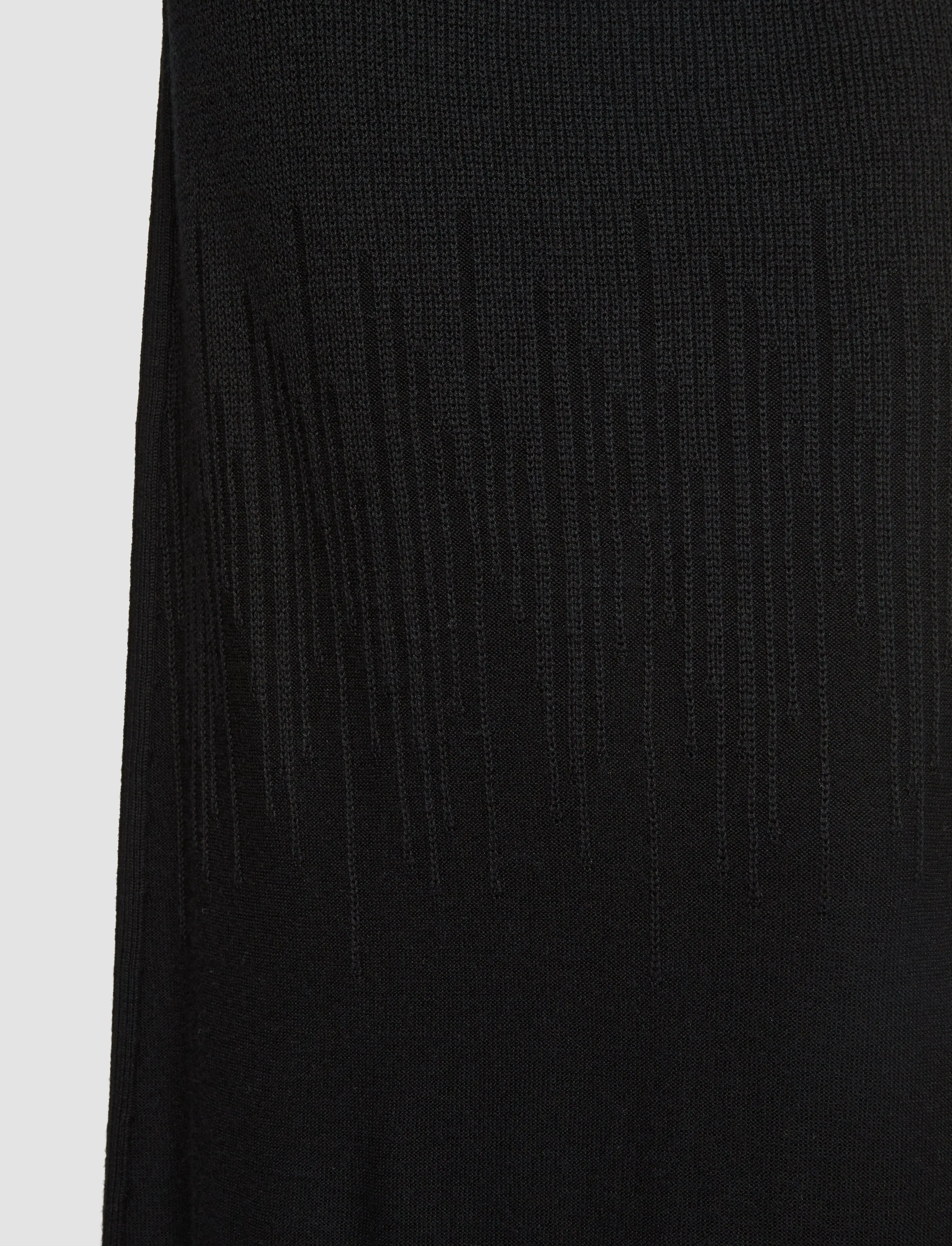NonRestrictive Fit Drop Shoulder Design Gradient Stitch Skirt