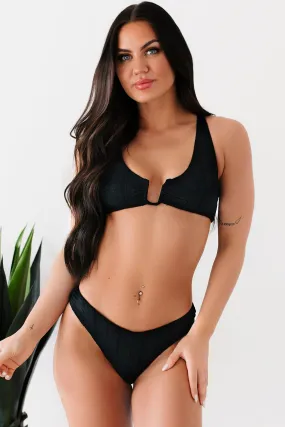 Convertible Strap System Summer Fashion. Coastline Cruising Two Piece Floral Textured Bikini (Black)