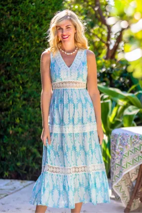 Colette Dress / Topaz Button-front Sleek Look