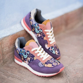 Sock Like Collar Simple Outline Saola - Vegan Jogger