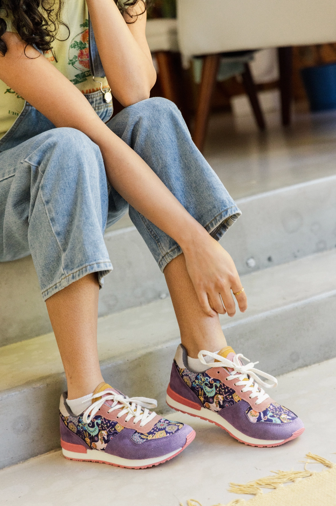 Phylon Midsole Construction Saola - Vegan Jogger