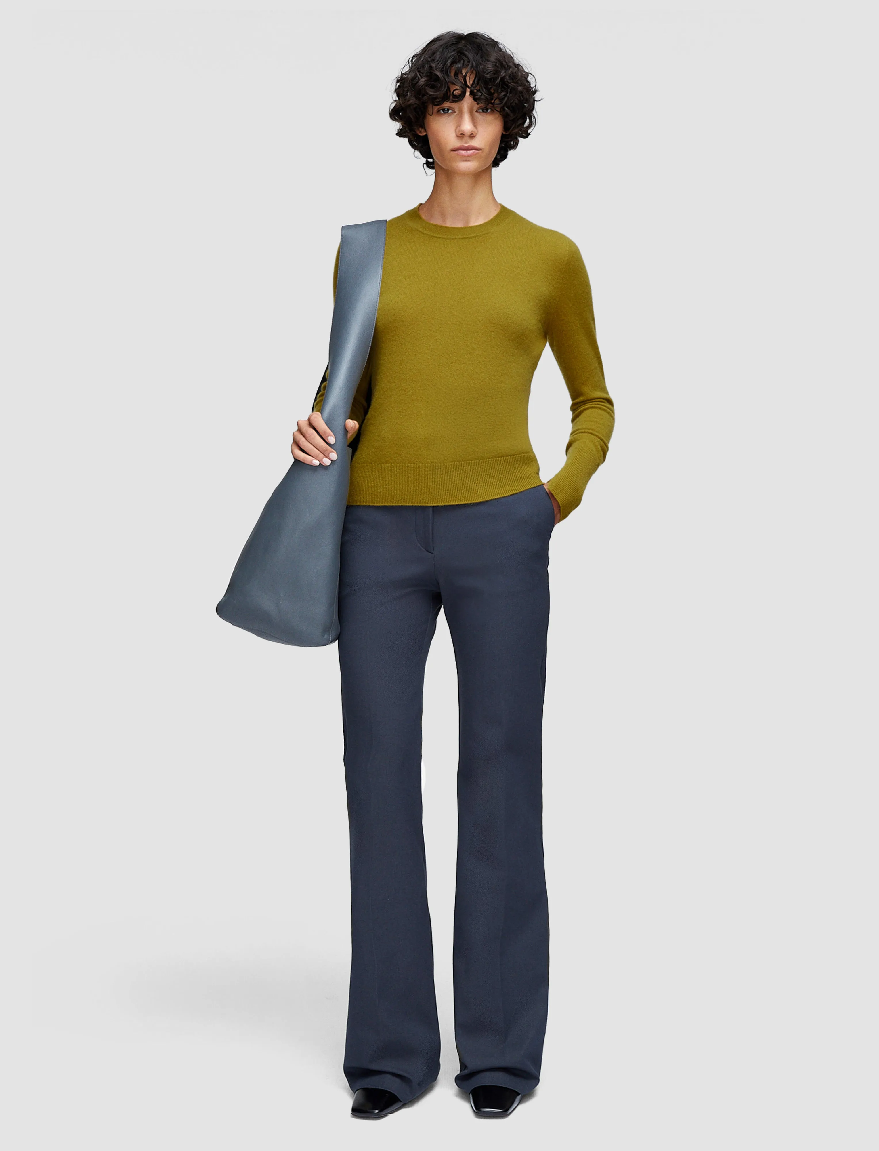 Crisp Design Light Pure Cashmere Round Neck Jumper