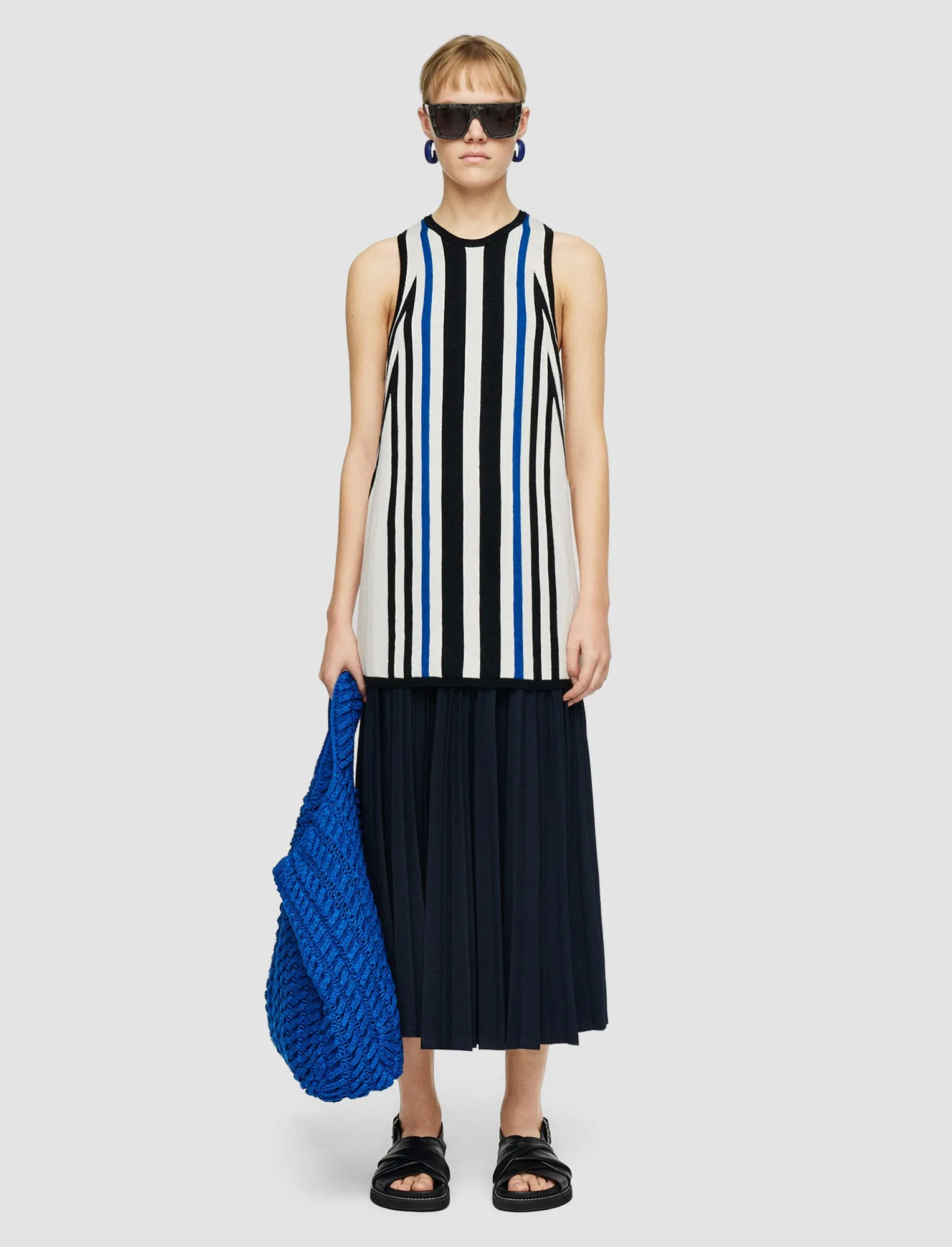 Quiet Tone Stretchable Cuffs Cretto Jacquard Knitted Tank Top