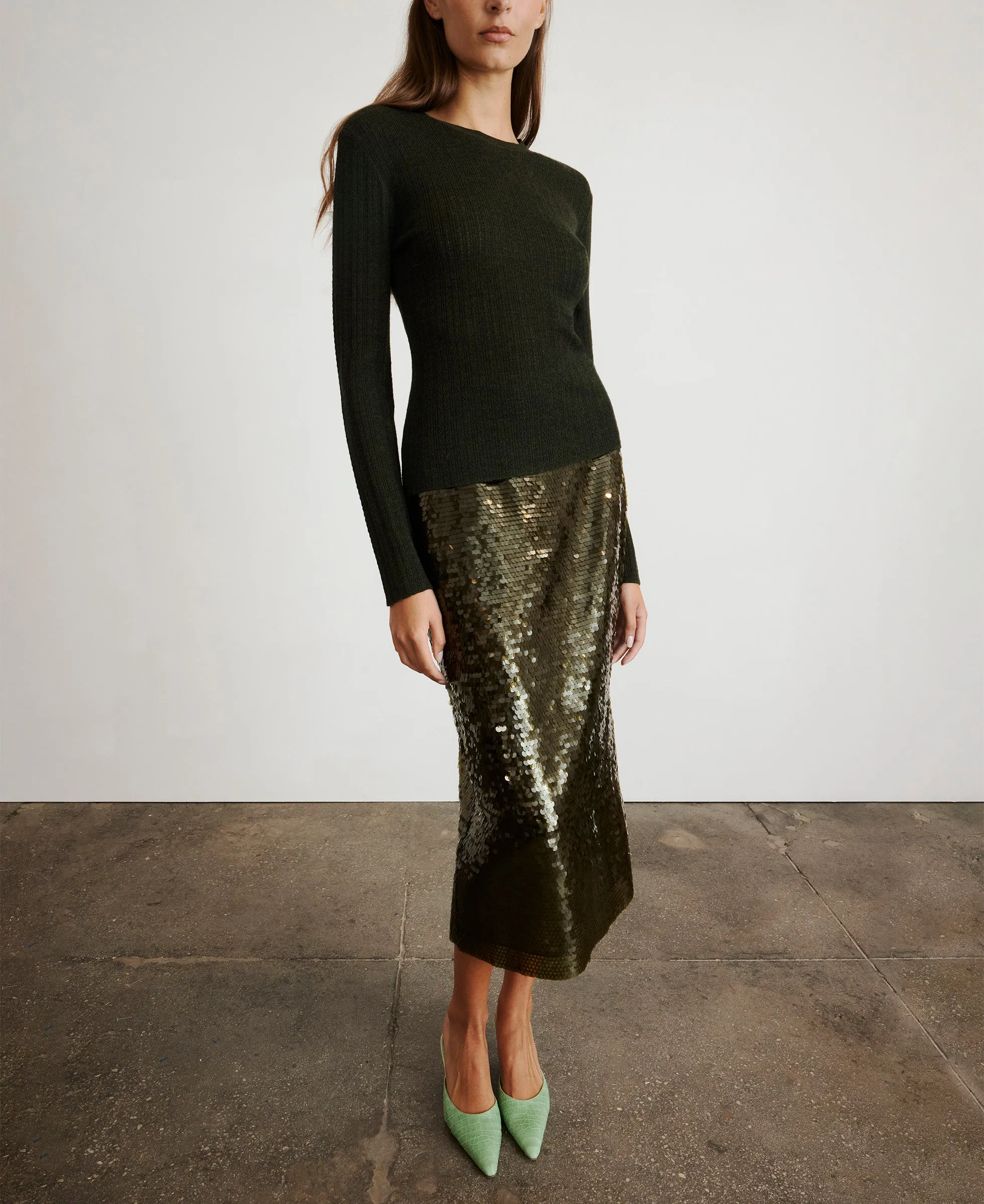 Crew Neck Kayden Knit Work Outfit Neutral Tone Colorfast Guide