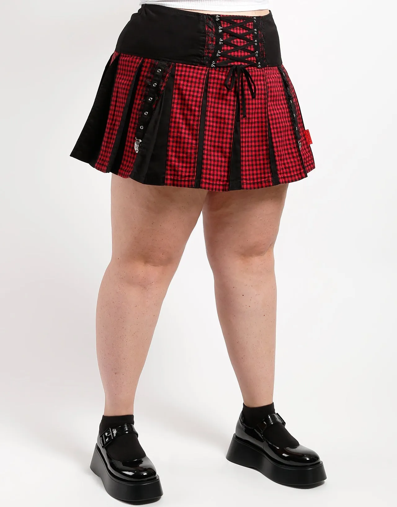 CURVE BO PEEP PLEATED GARTER SKIRT RED Weekend Style Active Comfort Wear