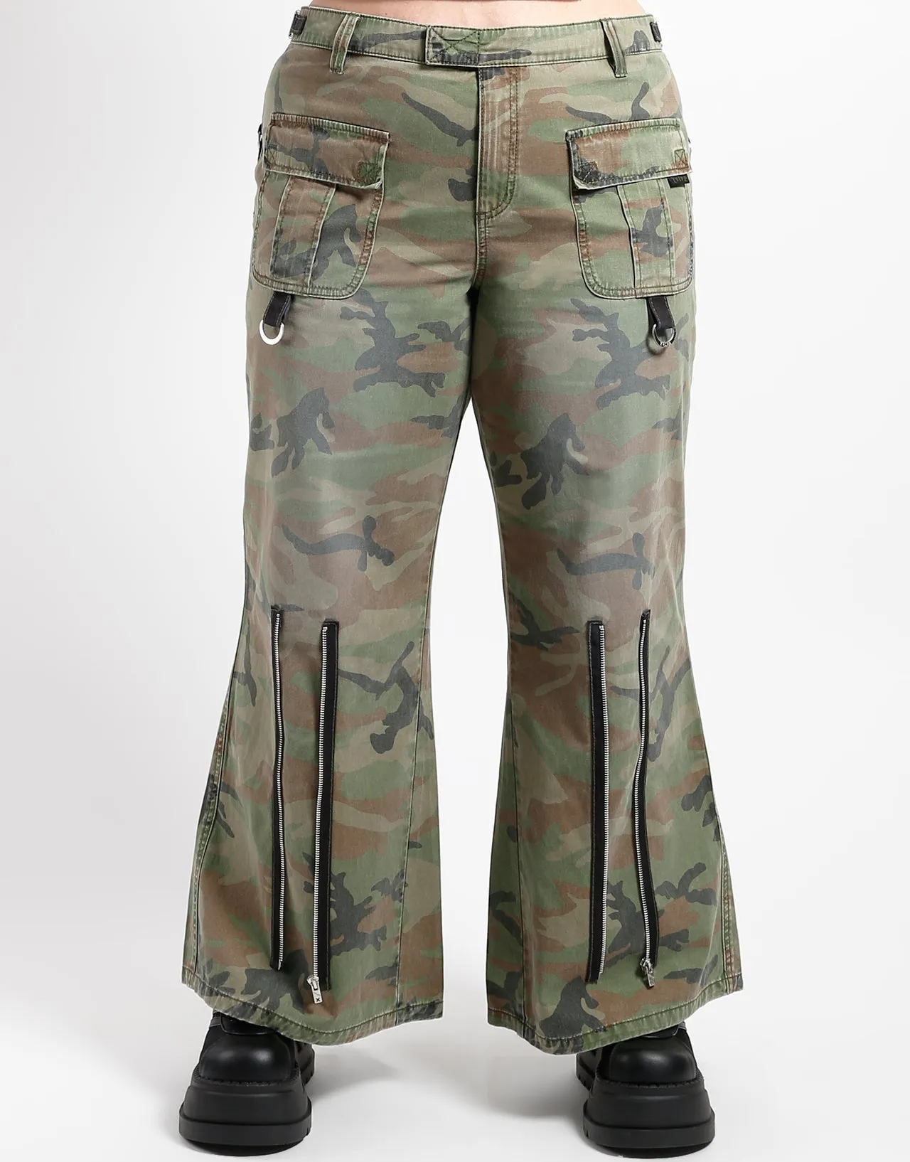 CURVE PEACE CARGO PANT CAMO All Around Fit
