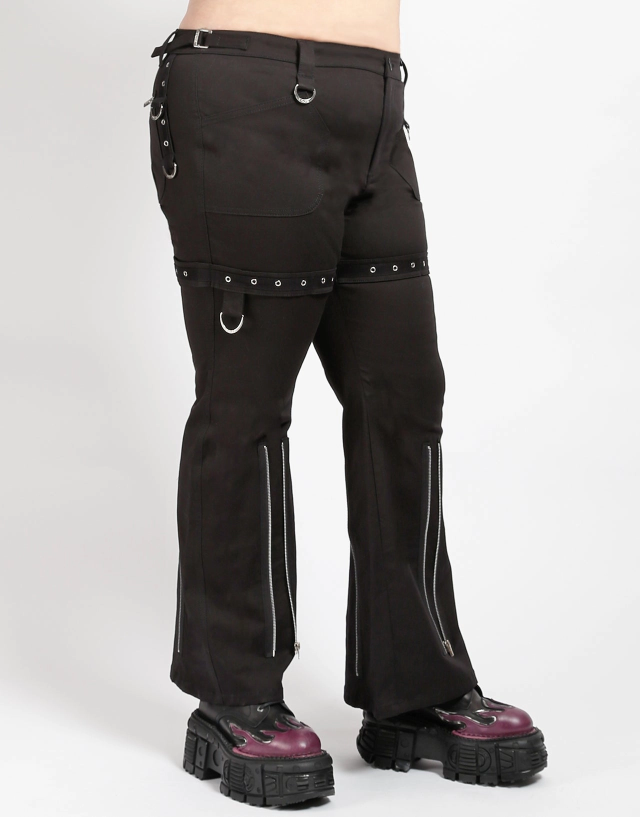 Multi Pocket System Perfect Pair CURVE SUPER EYELET PANT BLACK