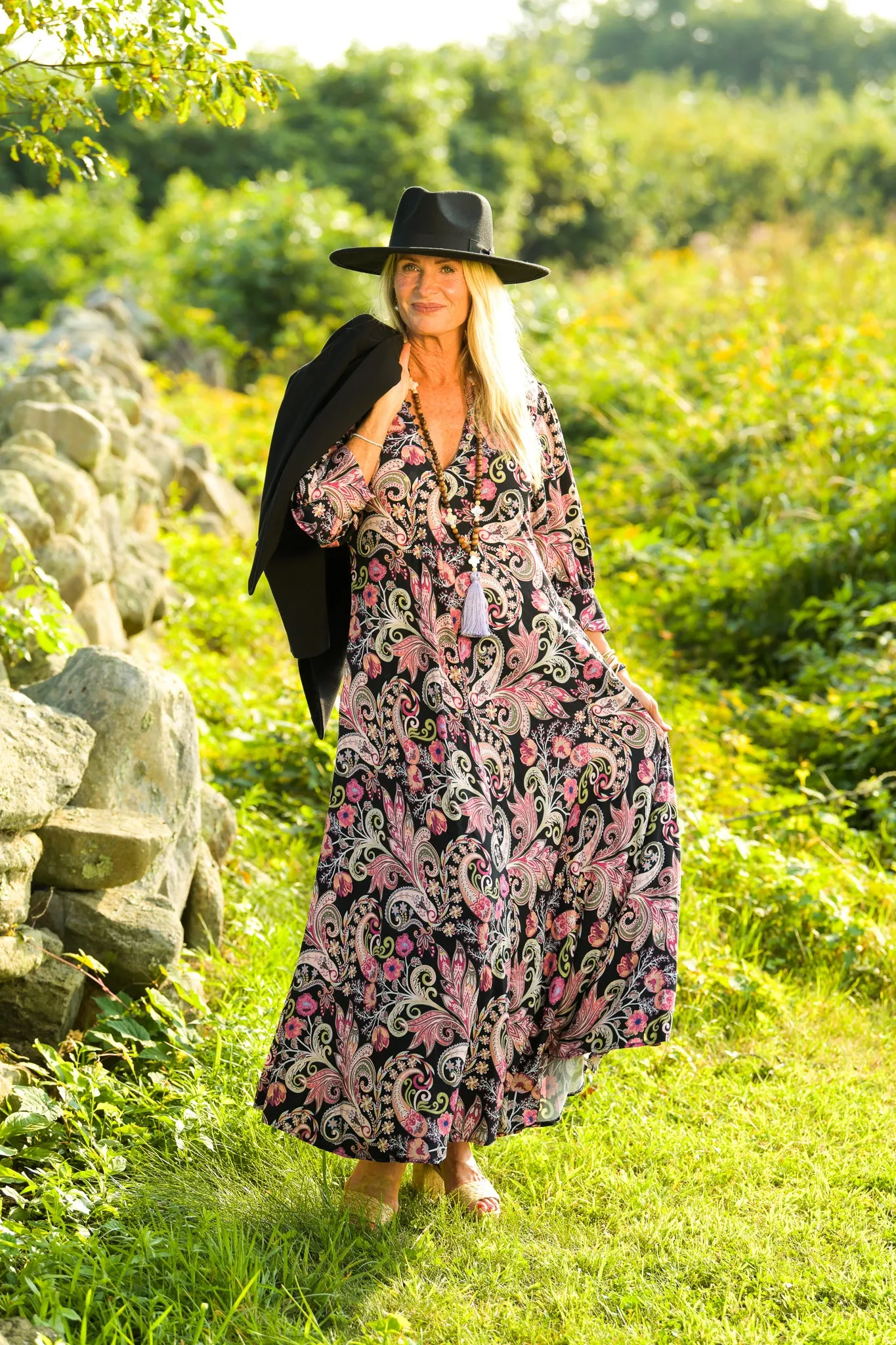 Villa Mood Daphne Dress / Black Paisley