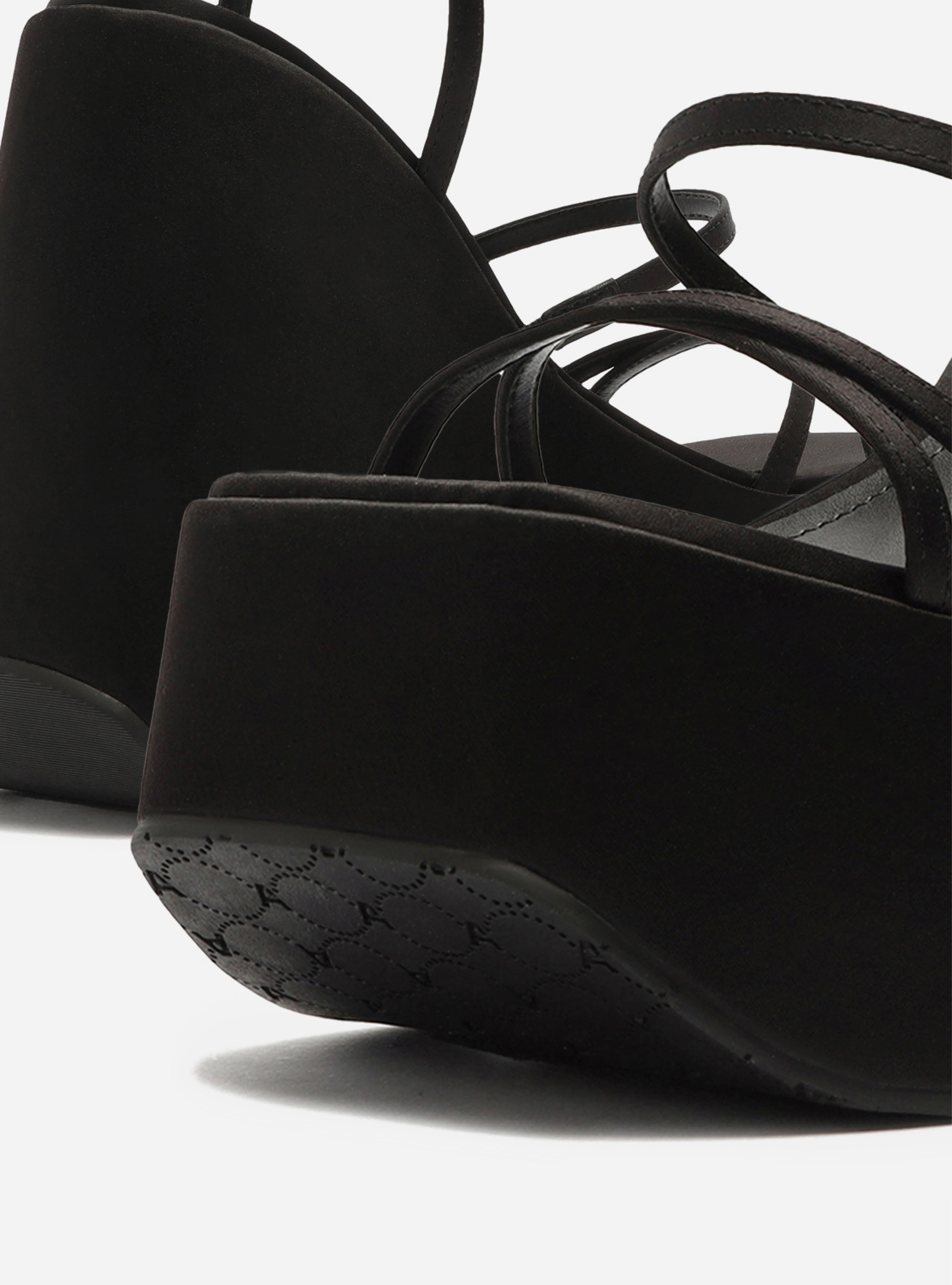 Quick Flex Daphne Platform Sandal