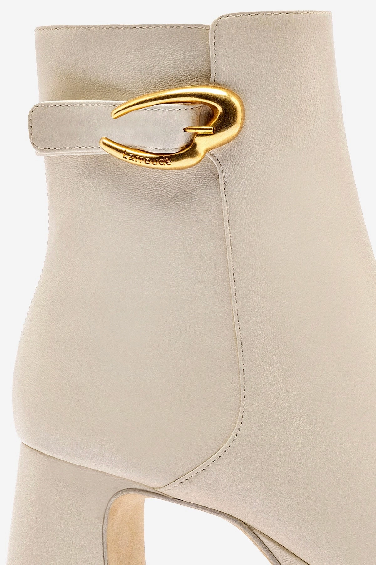 Dolly Verona Low Boot In Ivory Leather King Walk