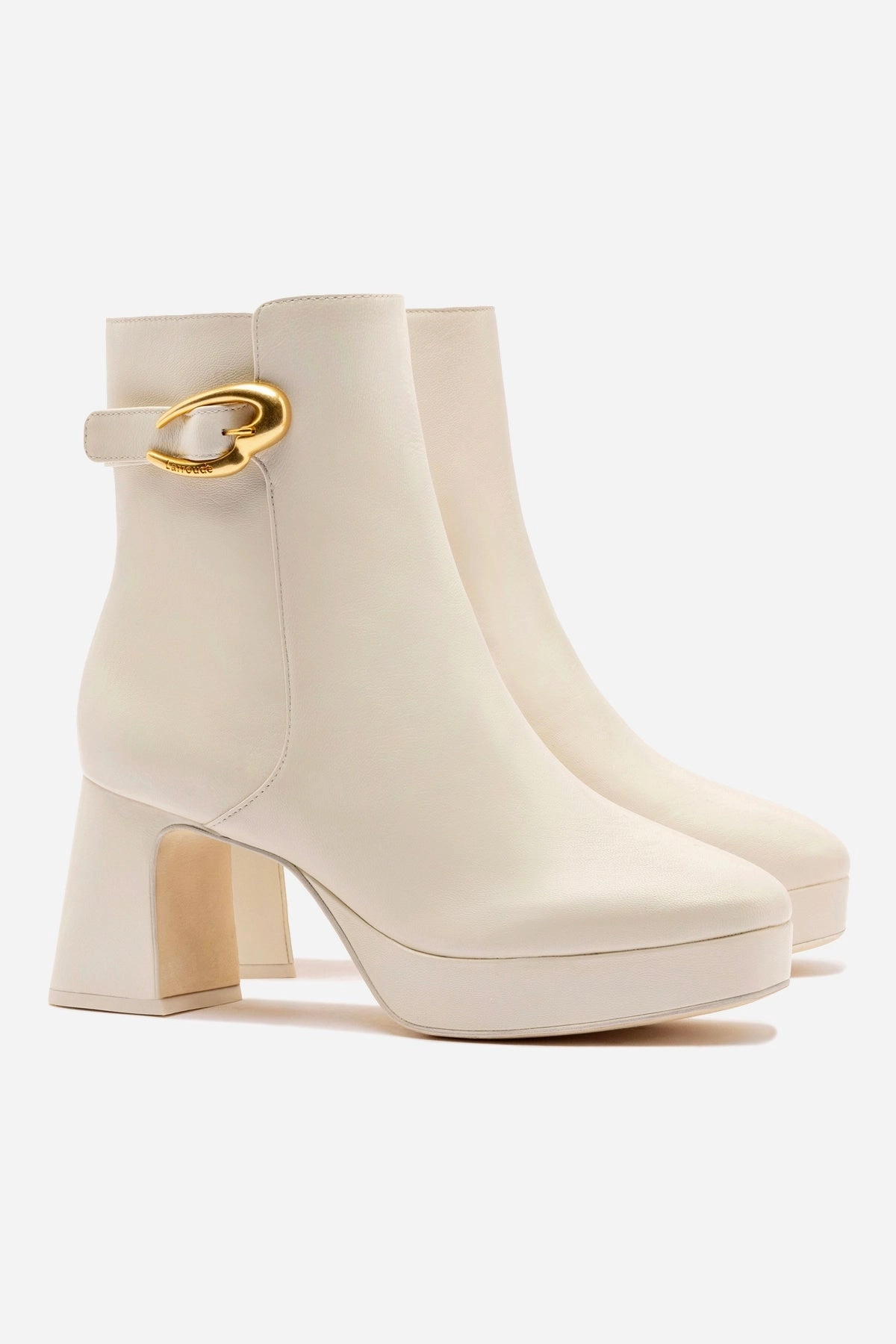 Dolly Verona Low Boot In Ivory Leather Long Walk City Run
