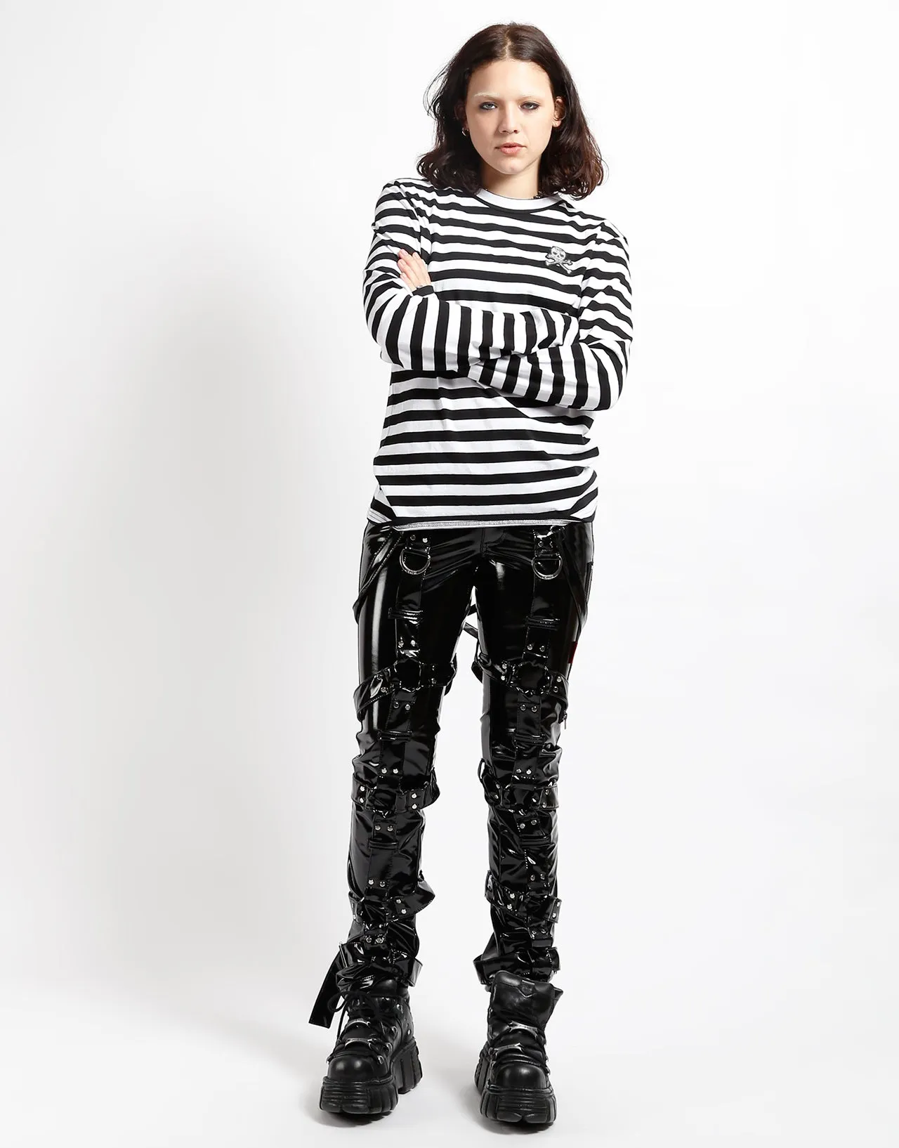 DoubleLayered Neckline SKULL STRIPE KNIT TOP BLACK/WHITE
