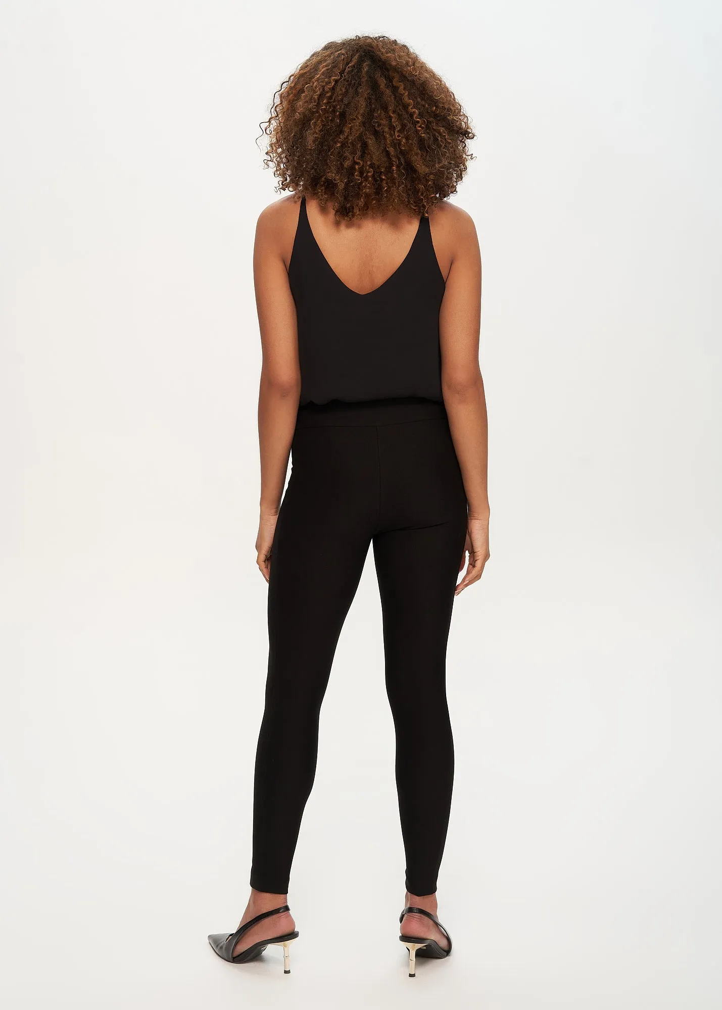 Relaxed Hoodie CroppedLength Jessica Black Biker Pant With Side Pockets