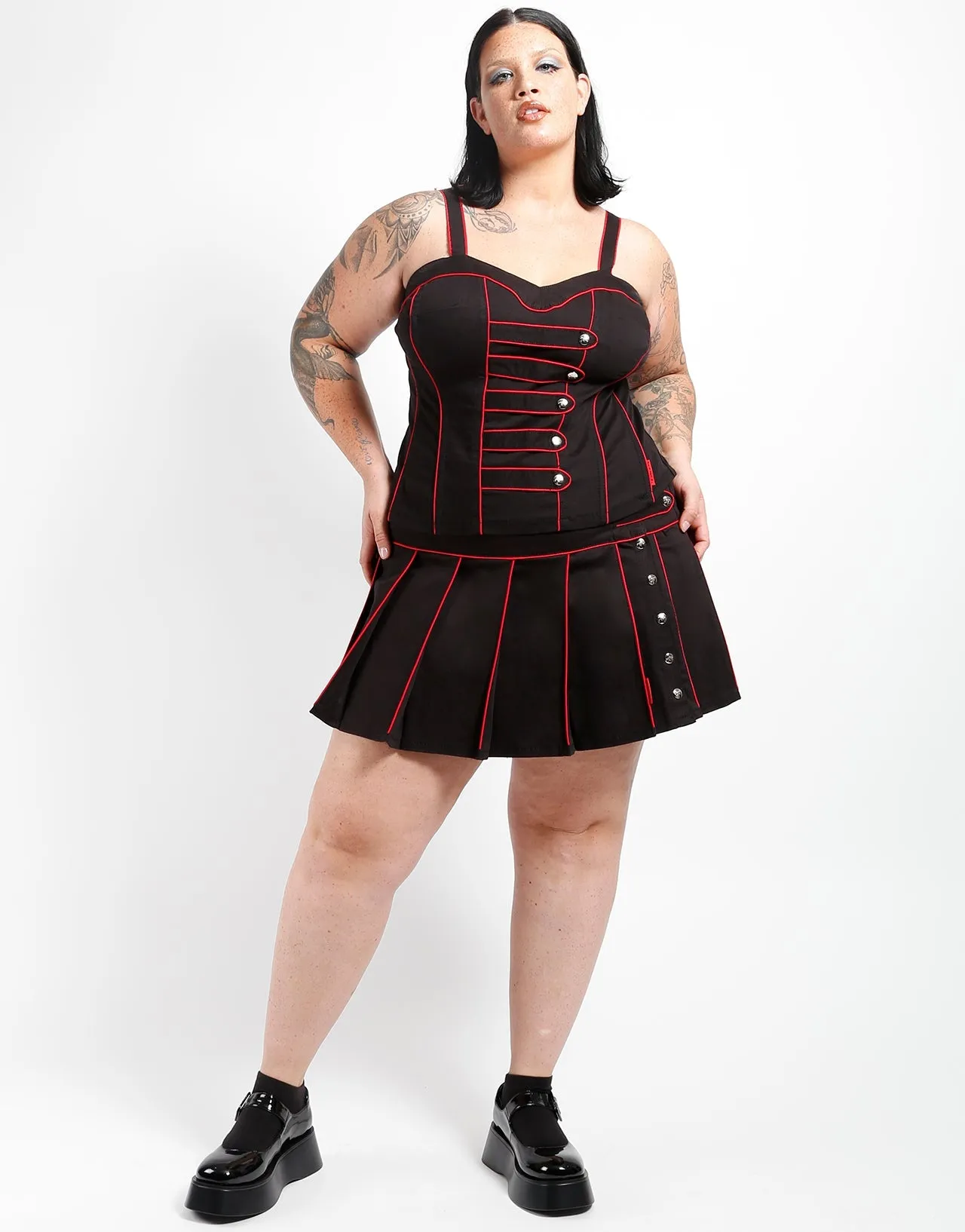 Simple Fit AntiStaticTreatment CURVE BAND PLEATED SKIRT RED