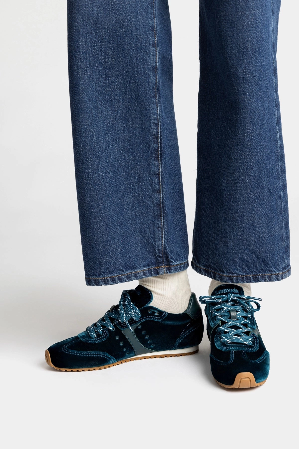 Stella Sneaker In Deepsea Velvet Picnic Easy