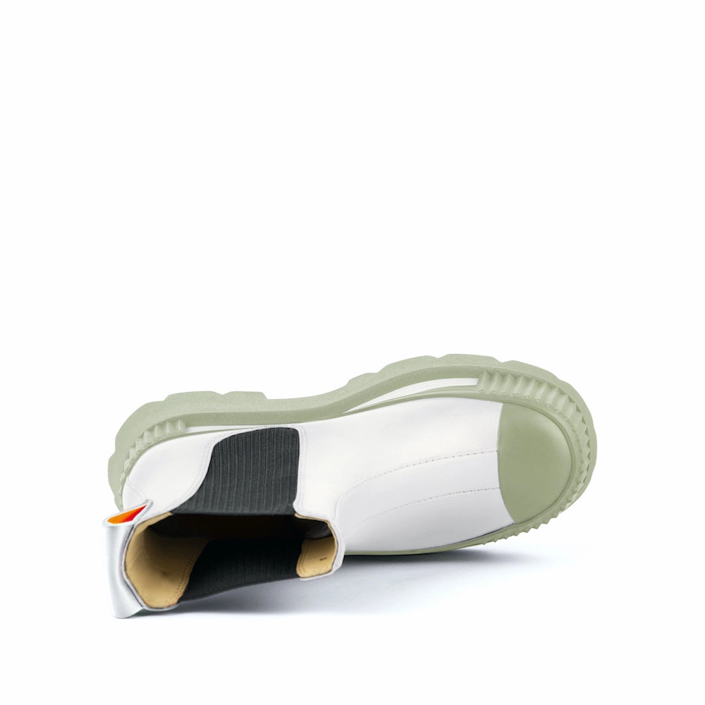 ESKER CHELSEA WHITE Pair Quick Comfort Tongue