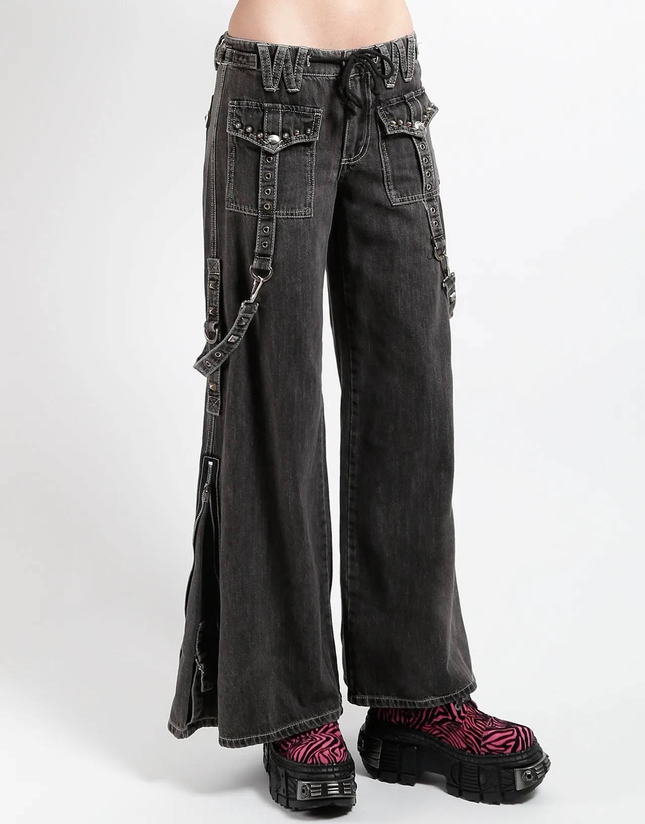 Fashionable Appeal Water-resistant STUDDED POWER PANT BLACK DENIM