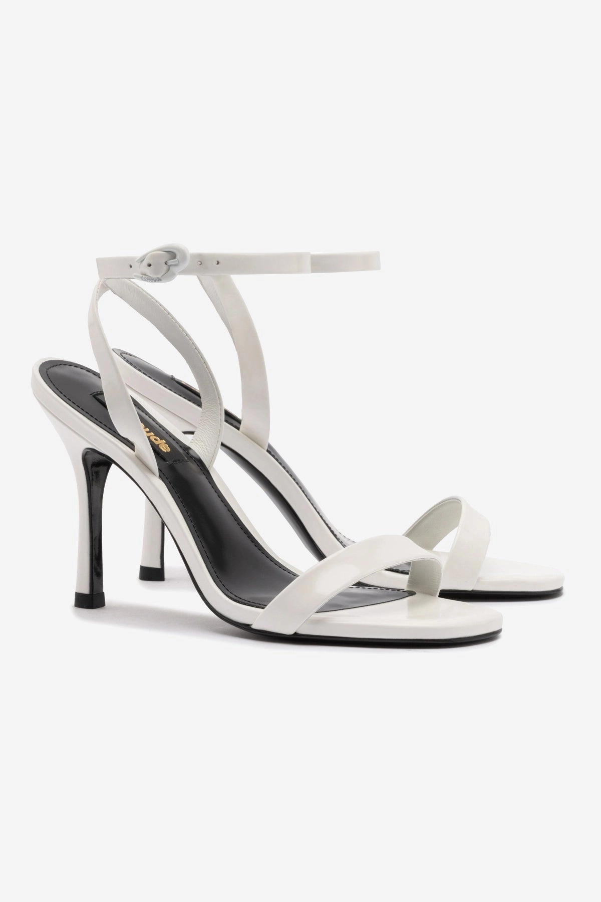 Everyday Move Bold Veronina Sandal In White Patent Leather