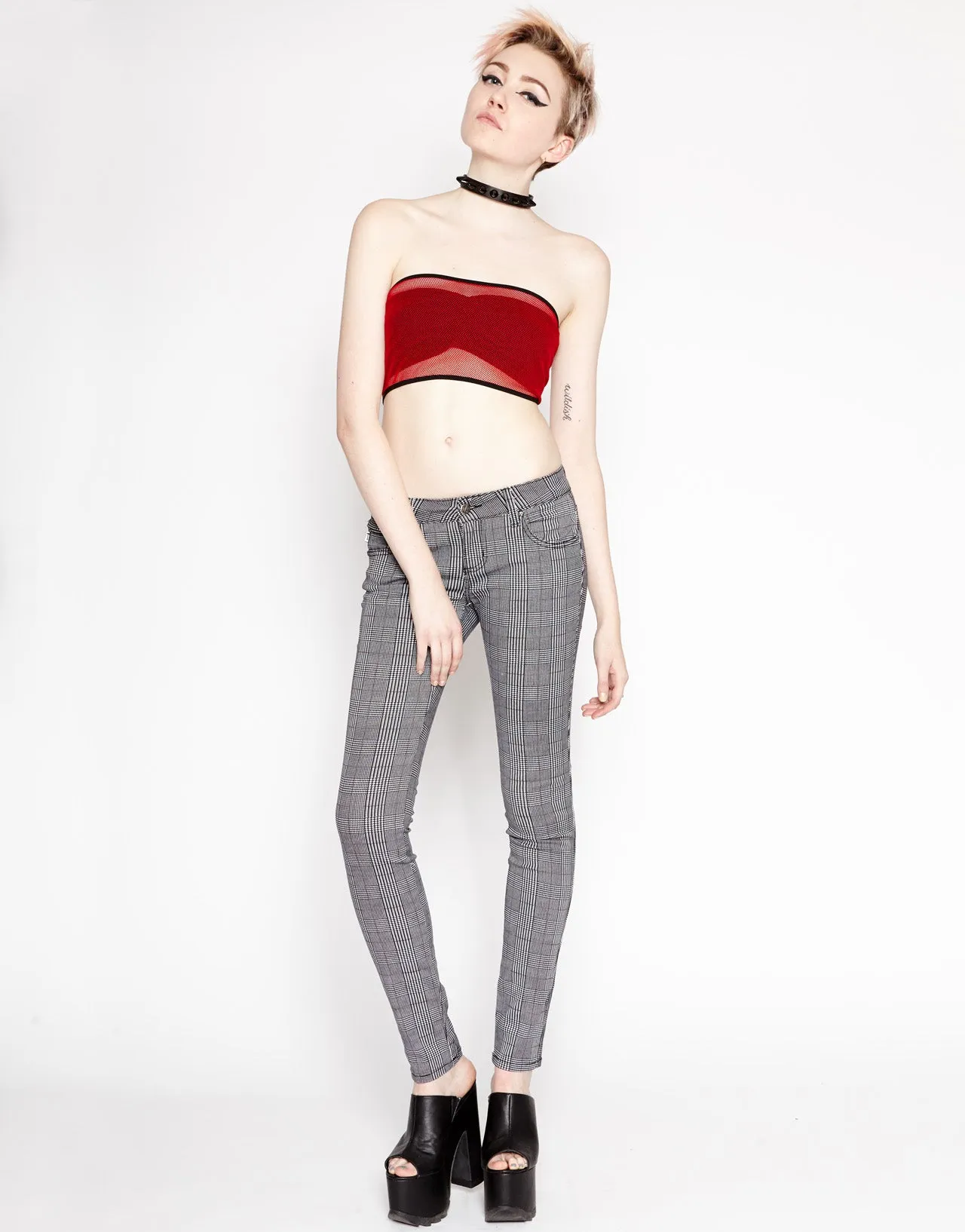 FadeResistant Finish ReflectiveTrims Fishnet Bandeau Red