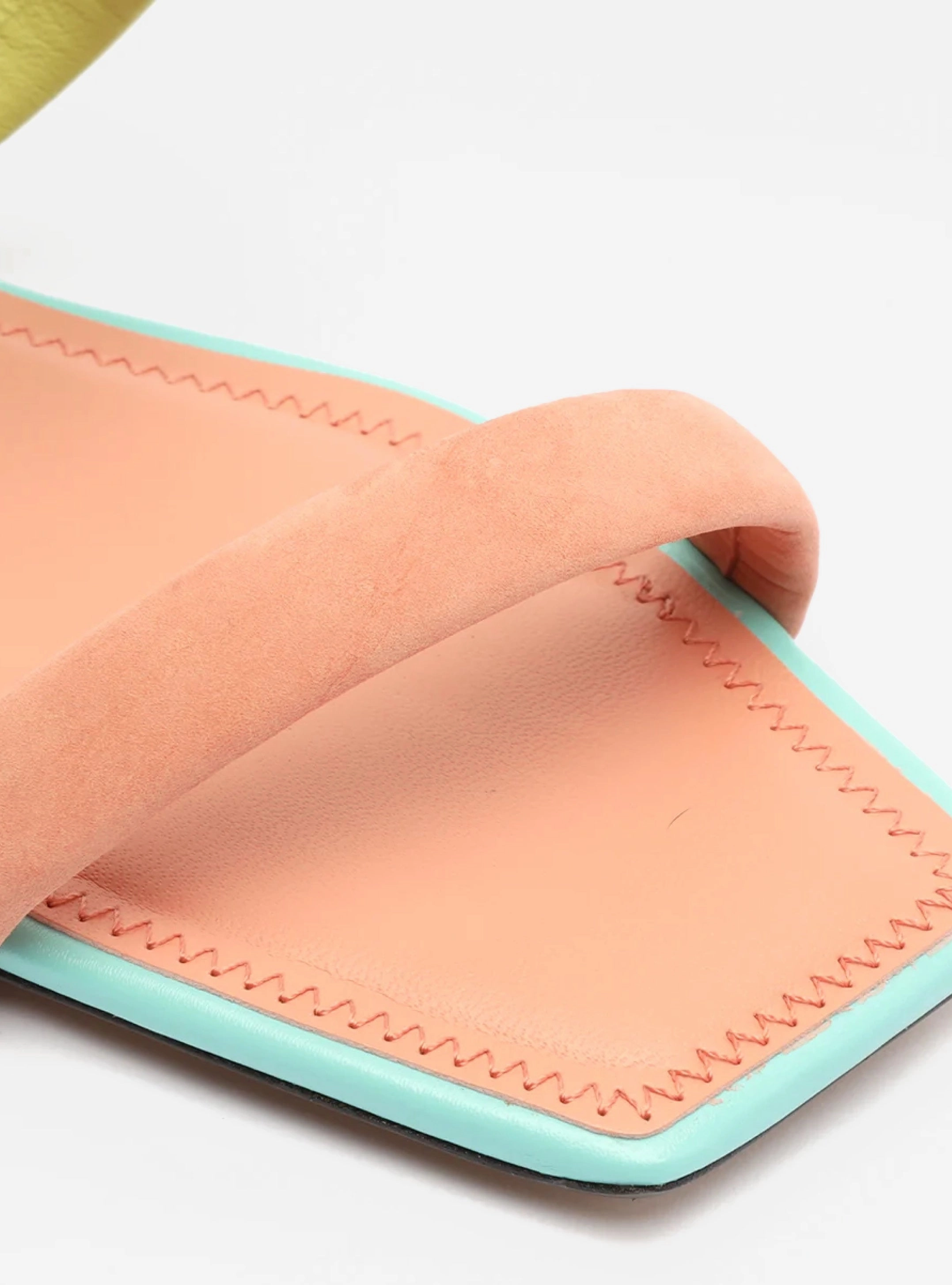 Lenny Leather Flat Swift Glide mesh construction