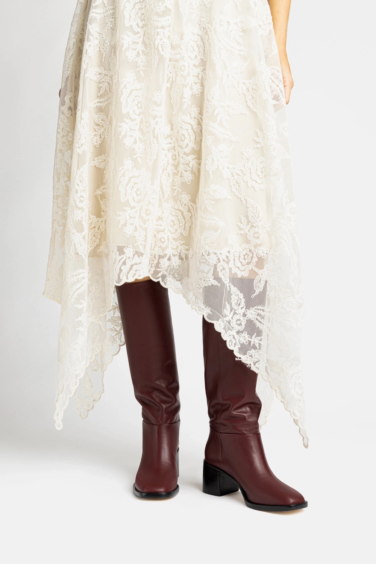 Form Ease Ricky Boot In Burgundy Leather