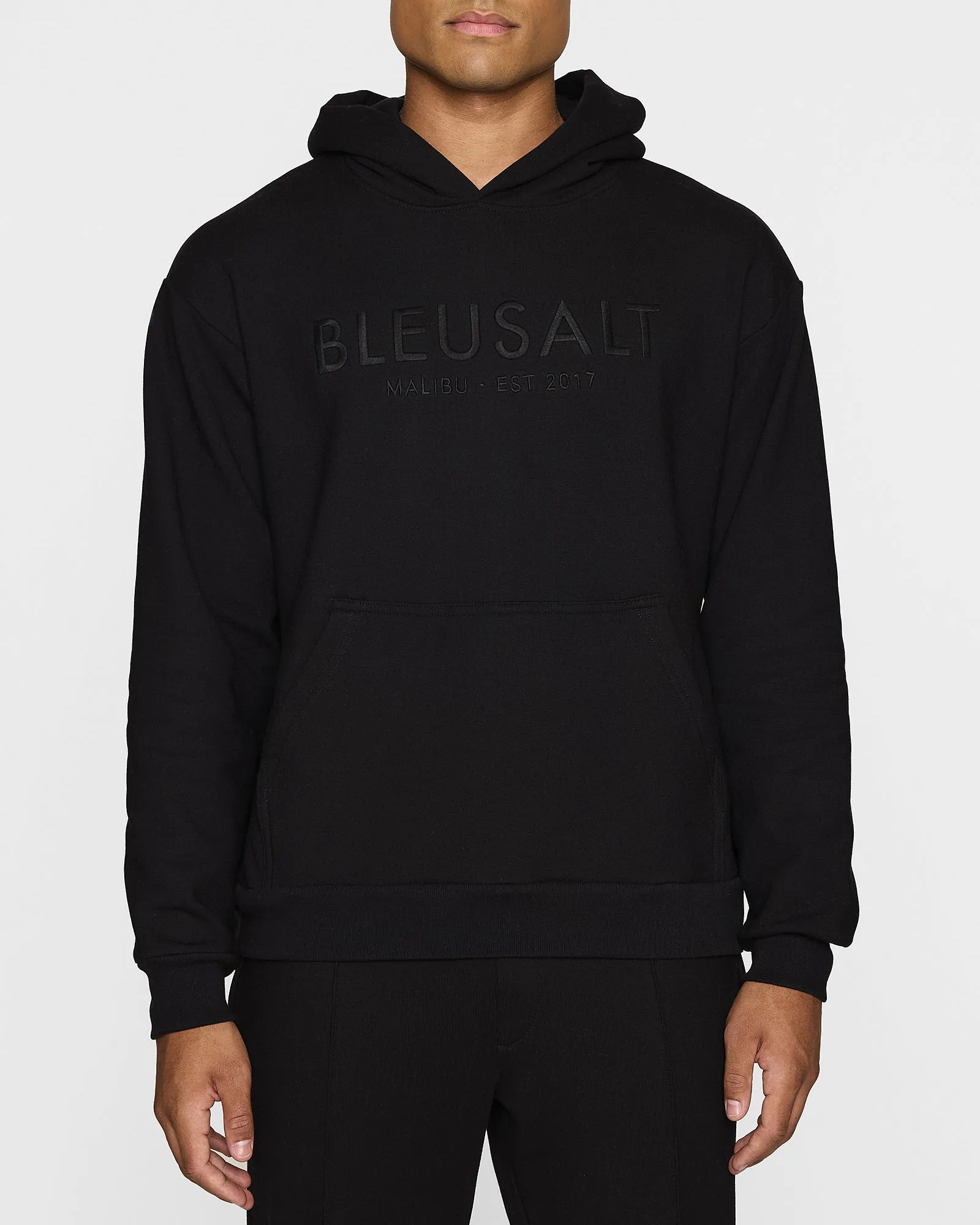 Relaxed Look The Luxe Unisex Logo Skater