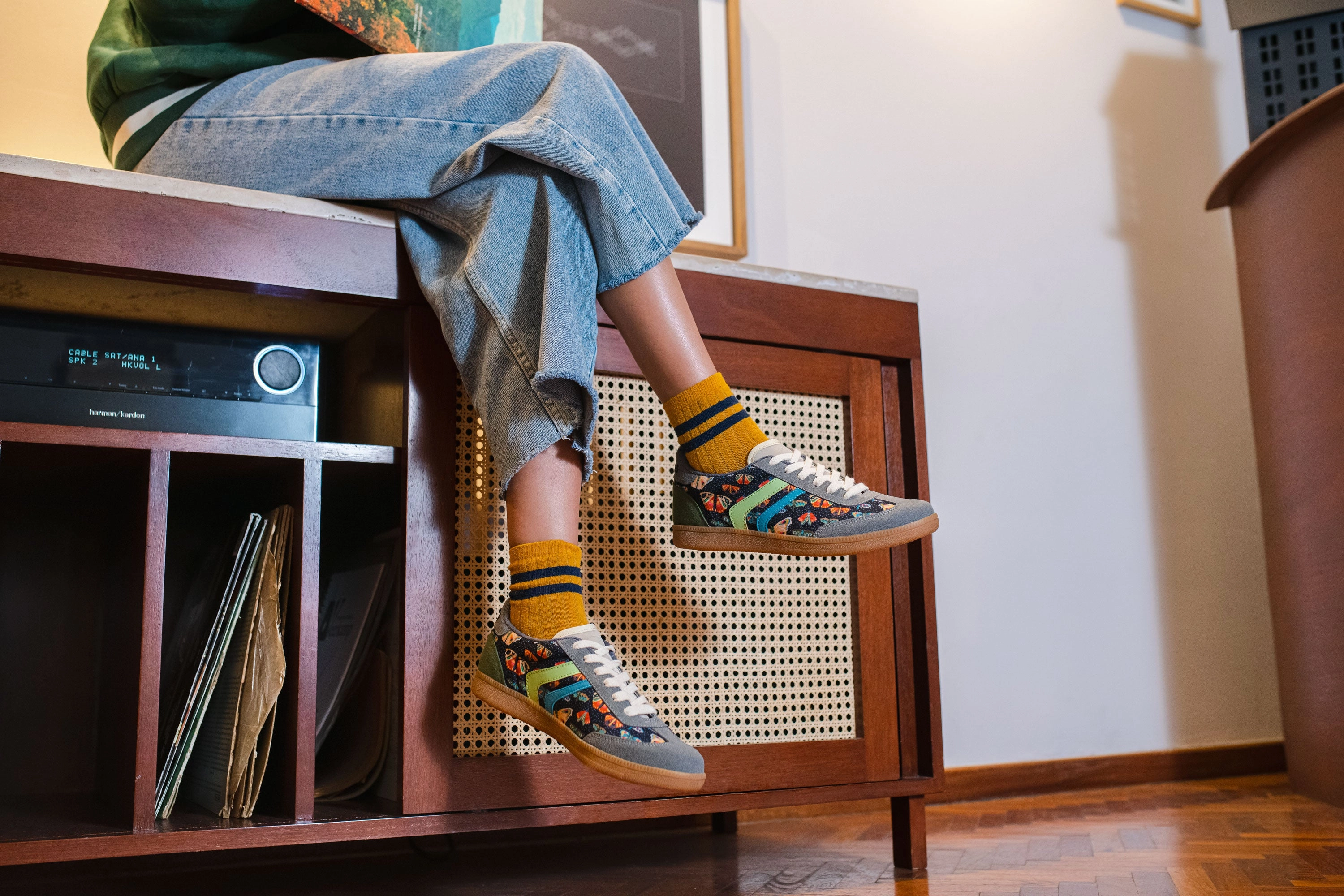 Flutterby - Vegan Tennis Sneaker Disinfectant City Hustler