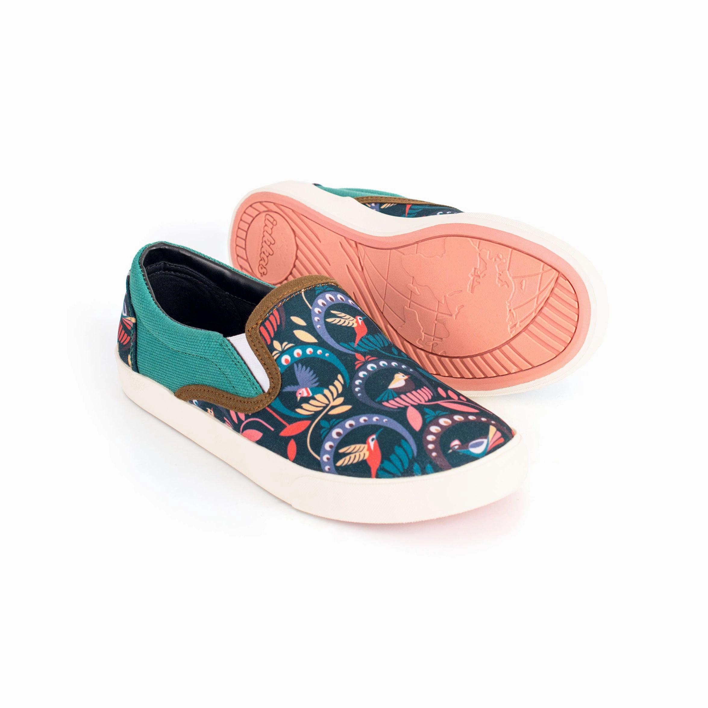 Passerine Slip On Walk Routine Low Top Design
